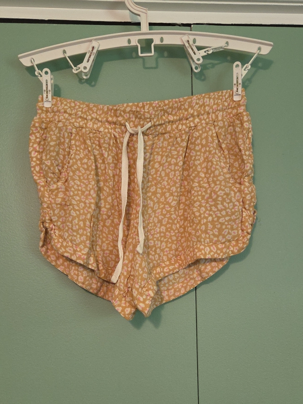 Billabong Light Mustard Yellow Floral Drawstring Lounge Shorts Size Small